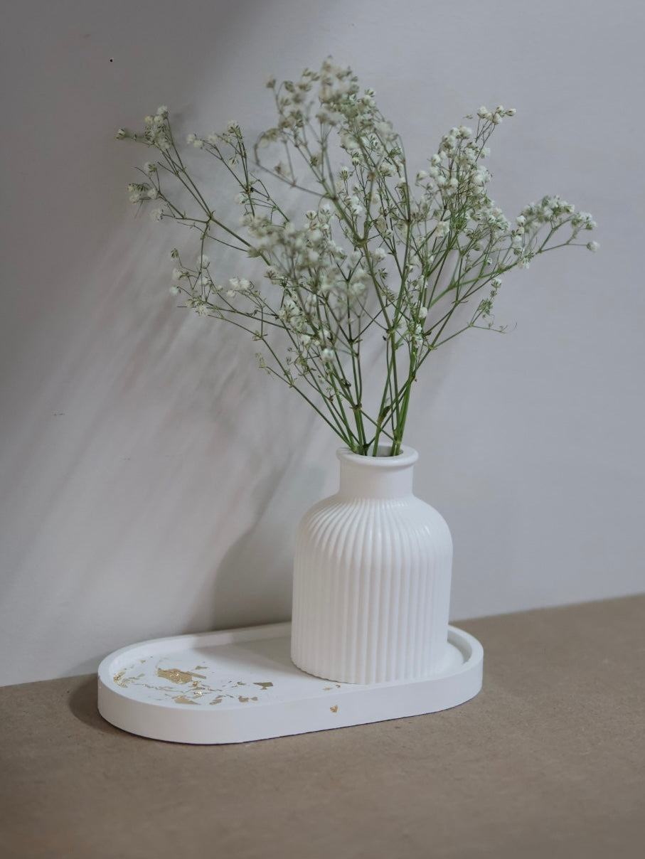 Ribbed Vase | Office Decor