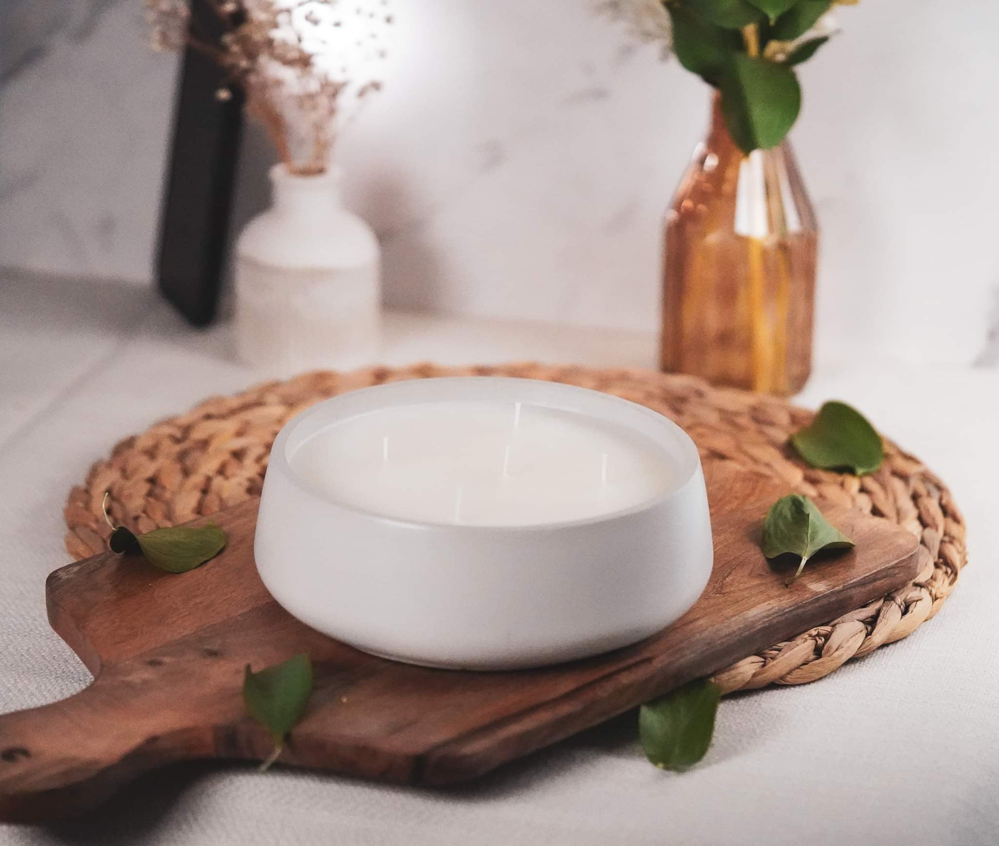 Elegant 4-Wick Stone Candle Bowl